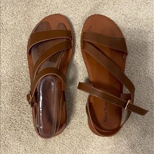 Pierre Dumas Sandals